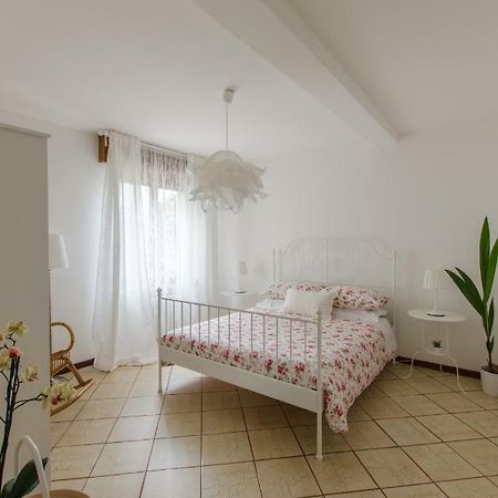 Casa Marisa Apartment Sirmione Luaran gambar