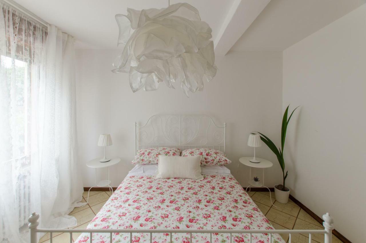 Casa Marisa Apartment Sirmione Luaran gambar