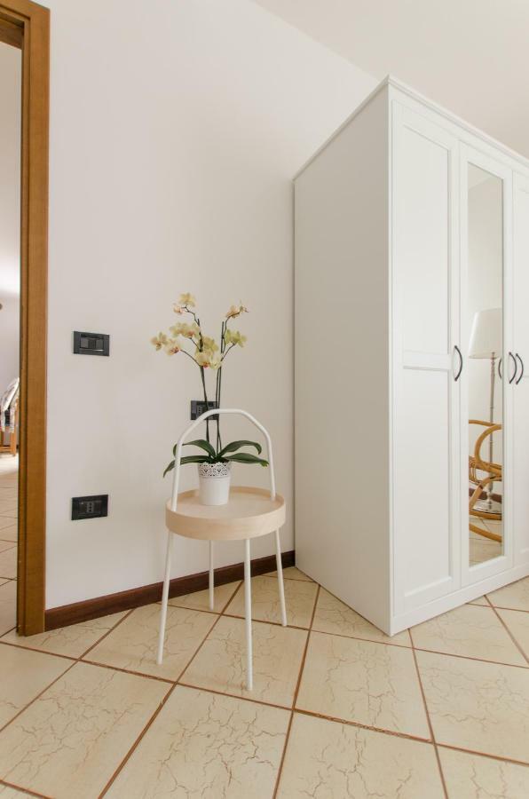 Casa Marisa Apartment Sirmione Luaran gambar